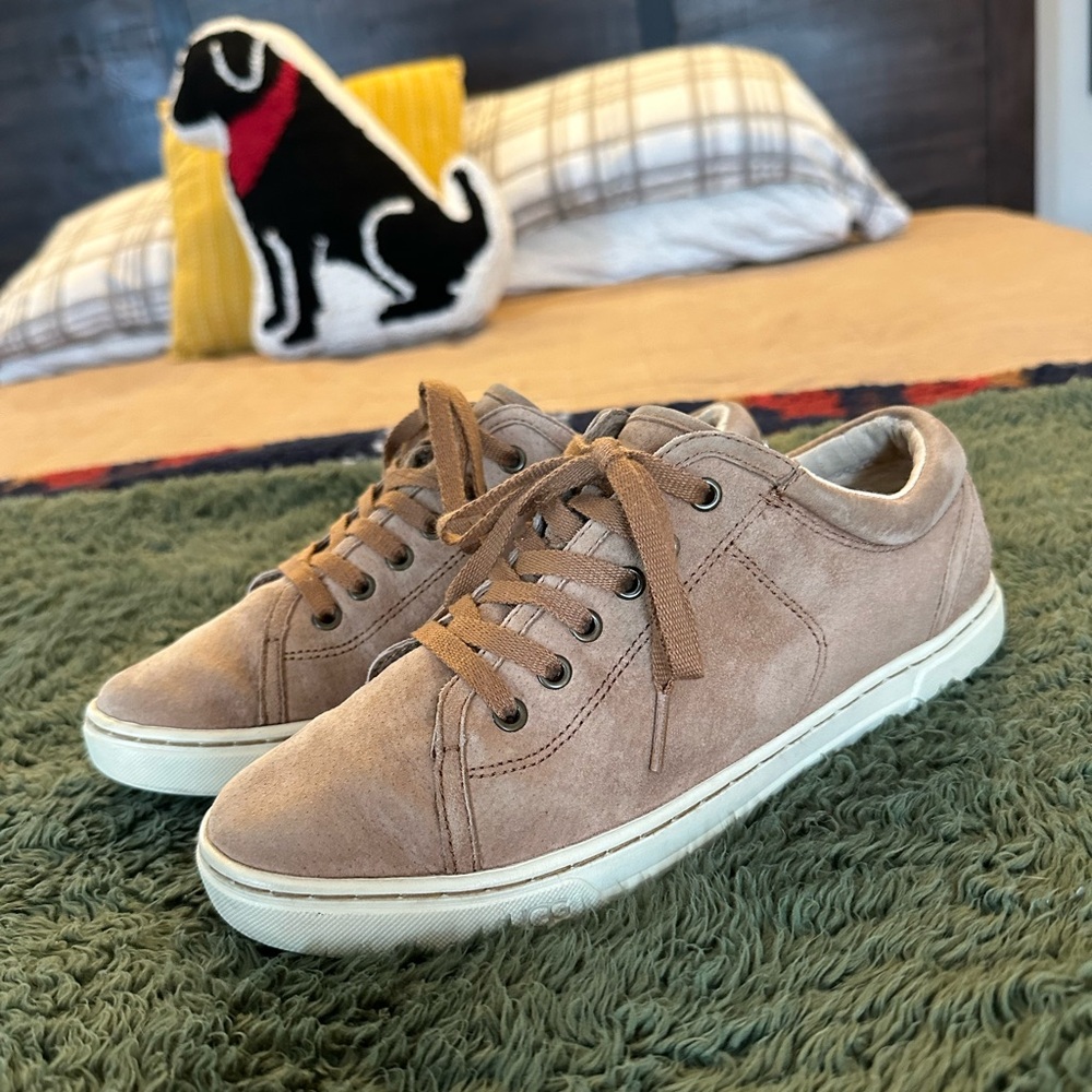 UGG Women’s Tomi Sneakers - Picture 2 of 10